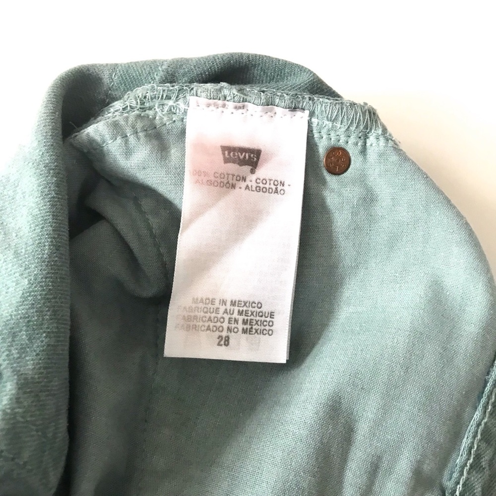 Levi’s 501 Cut Off Shorts - Picture 4 of 4